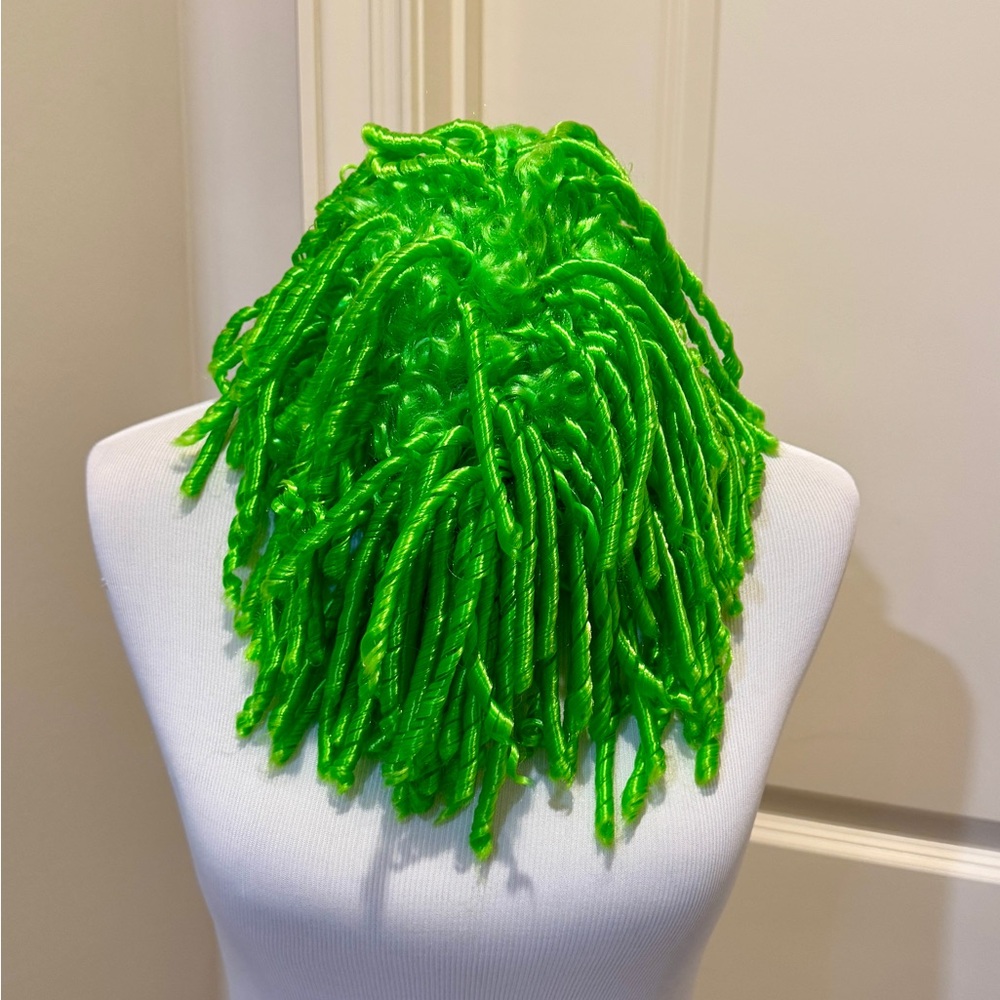 Vibrant Green Curly Crown Wig
